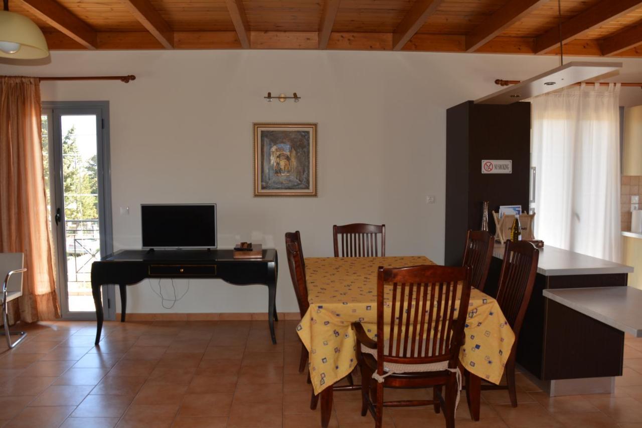 Lotus Sea View Apartments Lixouri Ngoại thất bức ảnh