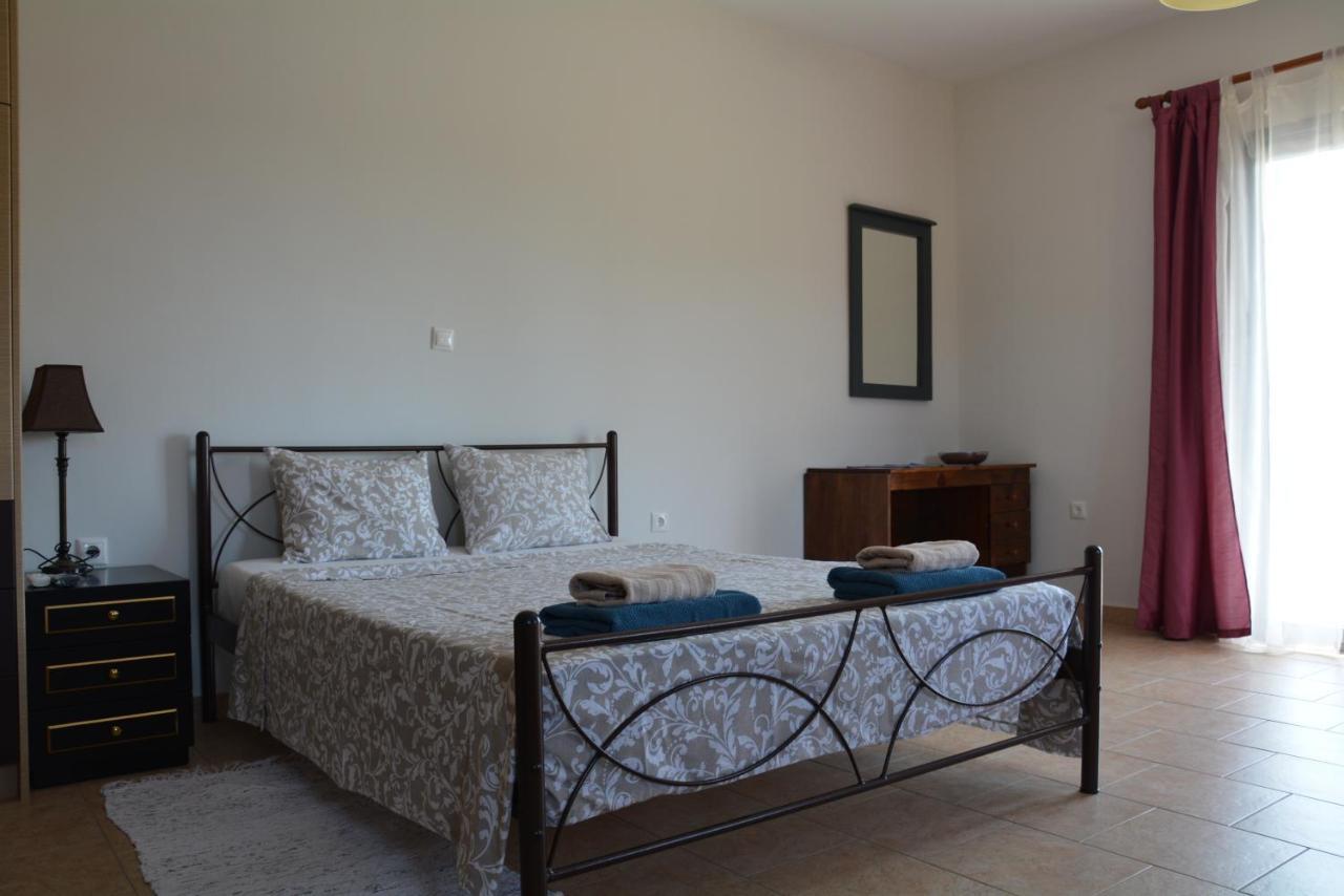 Lotus Sea View Apartments Lixouri Ngoại thất bức ảnh