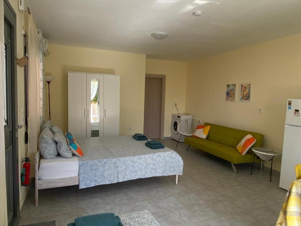 Lotus Sea View Apartments Lixouri Ngoại thất bức ảnh