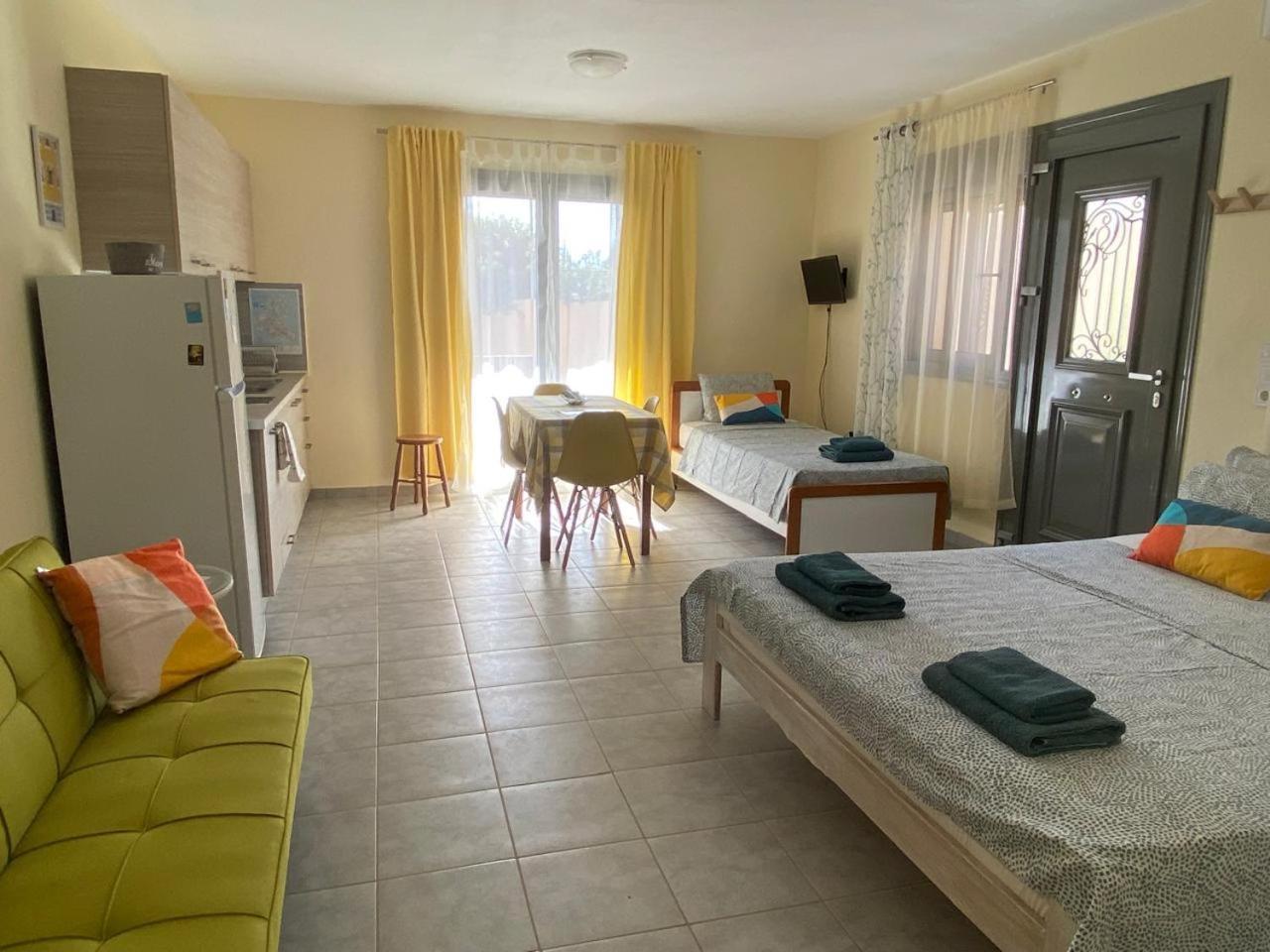 Lotus Sea View Apartments Lixouri Ngoại thất bức ảnh