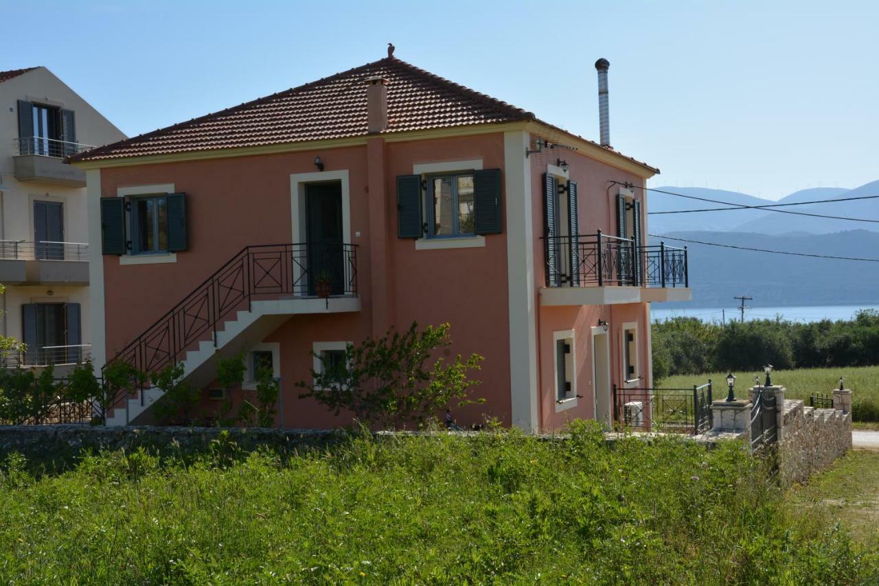 Lotus Sea View Apartments Lixouri Ngoại thất bức ảnh